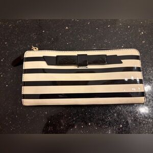 Kate Spade Black White Stripe Bow Patent Continental Wallet Wristlet